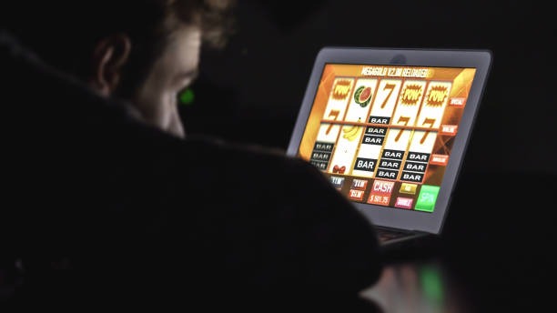 supertogel login Dragon Tiger betting panel on mobile showing bet types and chips
